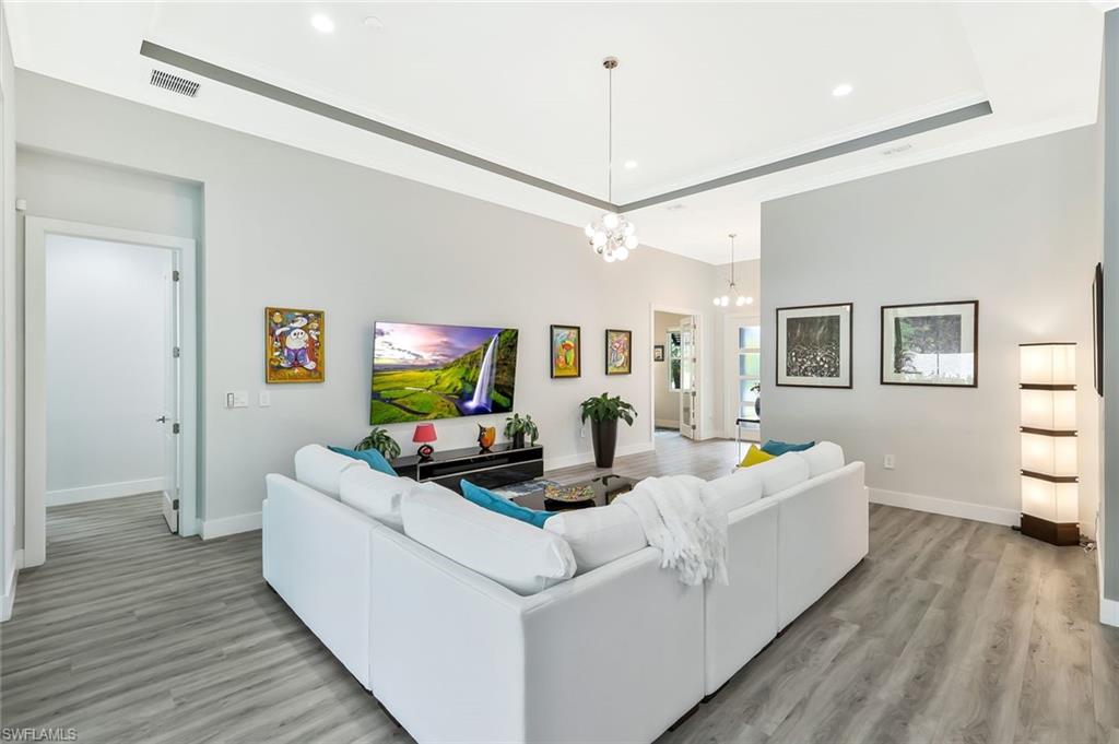 3754 Sapphire Cove CIR