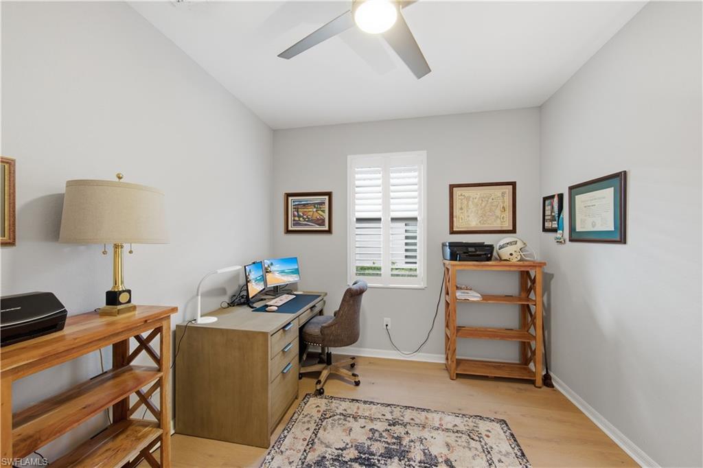 19584 Utopia LN