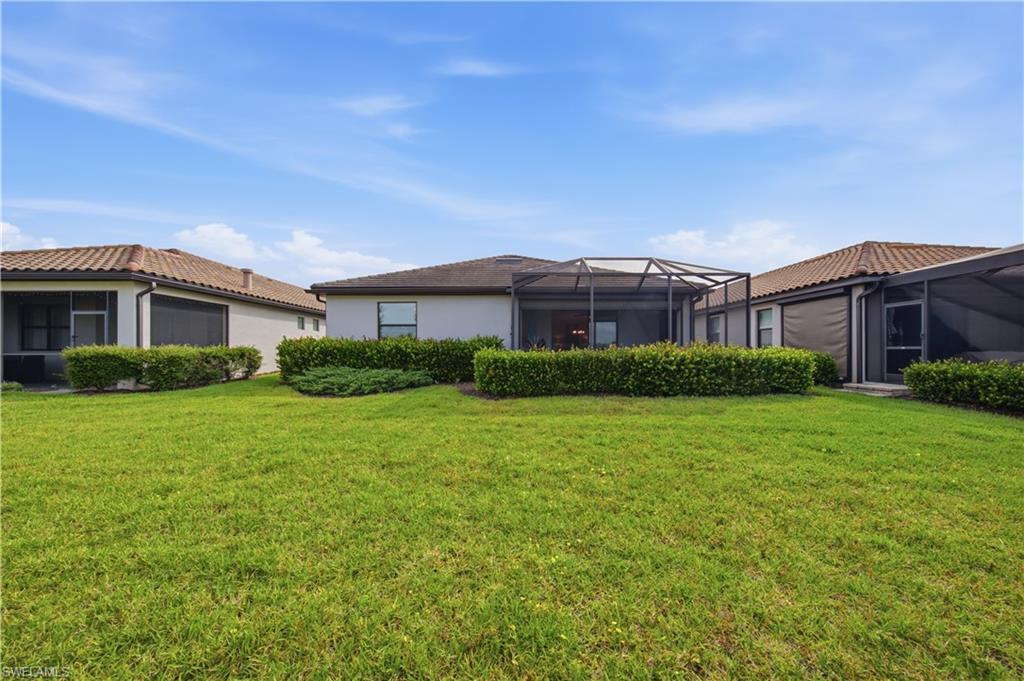 19584 Utopia LN