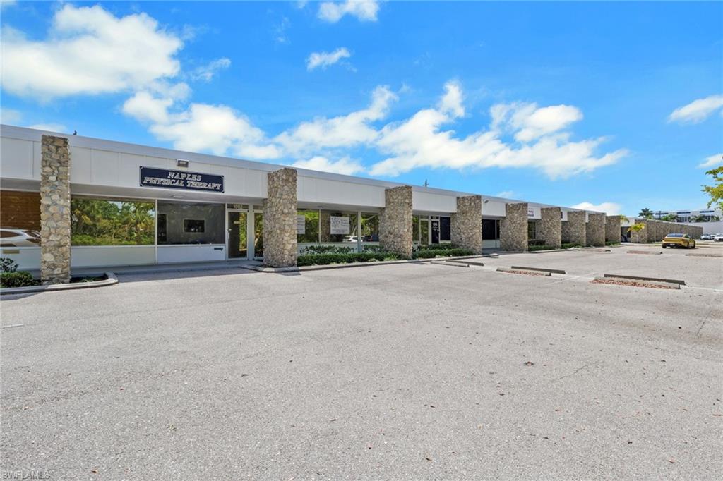 1078, 1080, 1082 6th AVE N 18