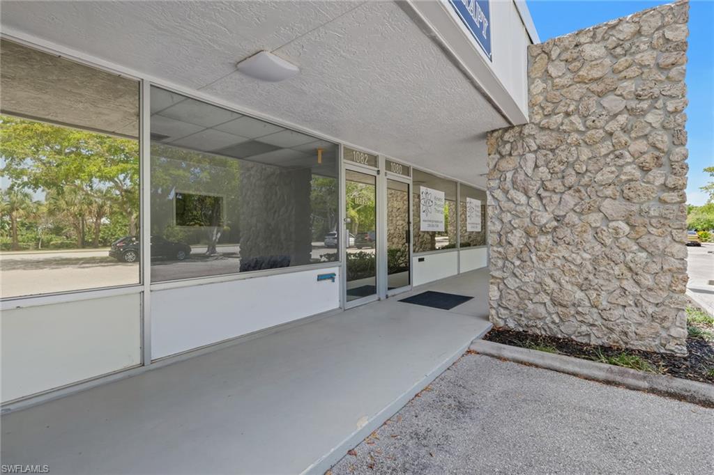 1078, 1080, 1082 6th AVE N 18