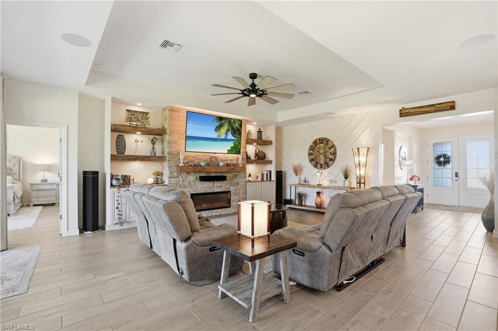 10896 Timber Creek DR