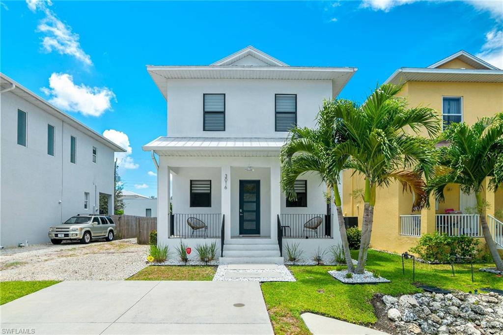 3016 Van Buren AVE