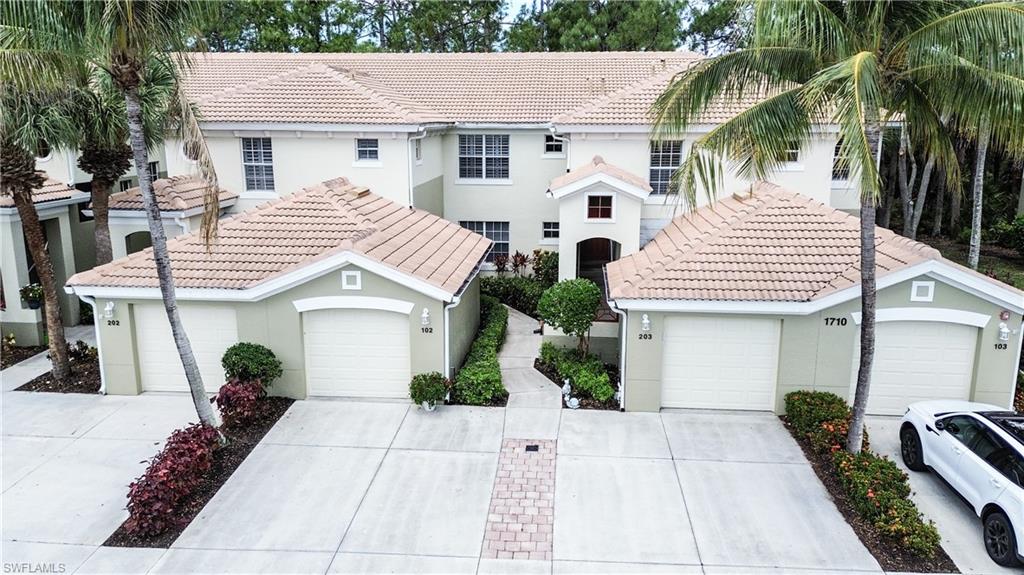 1710 Tarpon Bay DR S 4