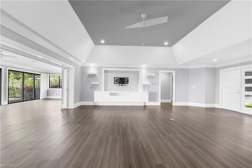 9882 Campbell CIR