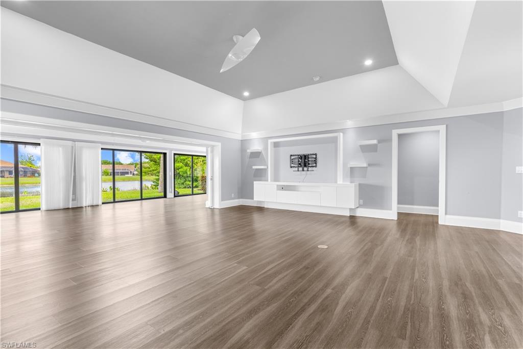 9882 Campbell CIR