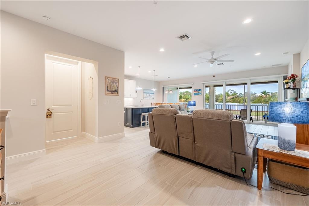 2555 Seychelles DR 406