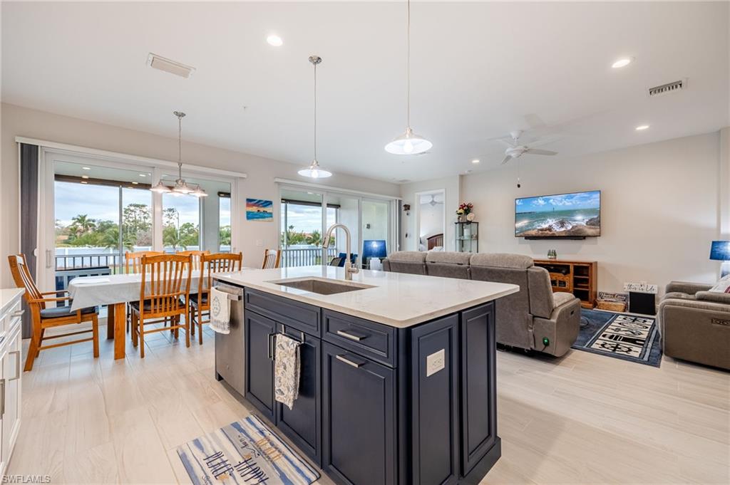 2555 Seychelles DR 406