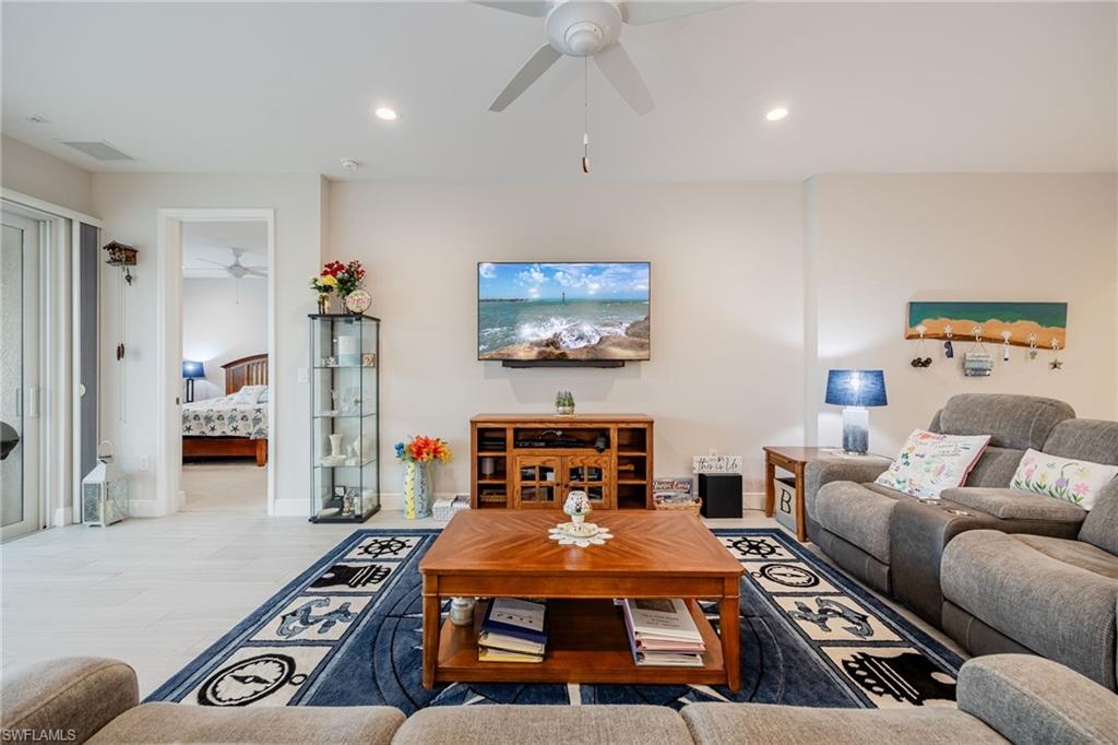 2555 Seychelles DR 406