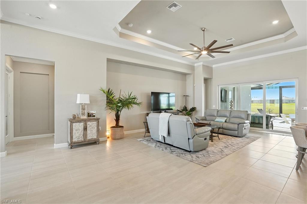 15027 Longs LN