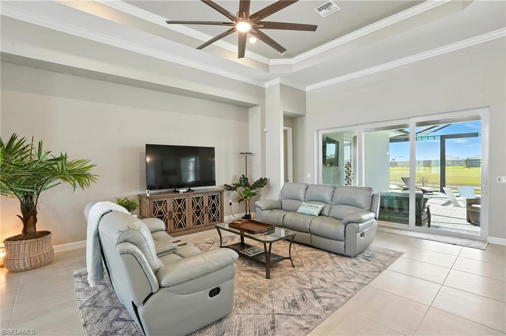 15027 Longs LN