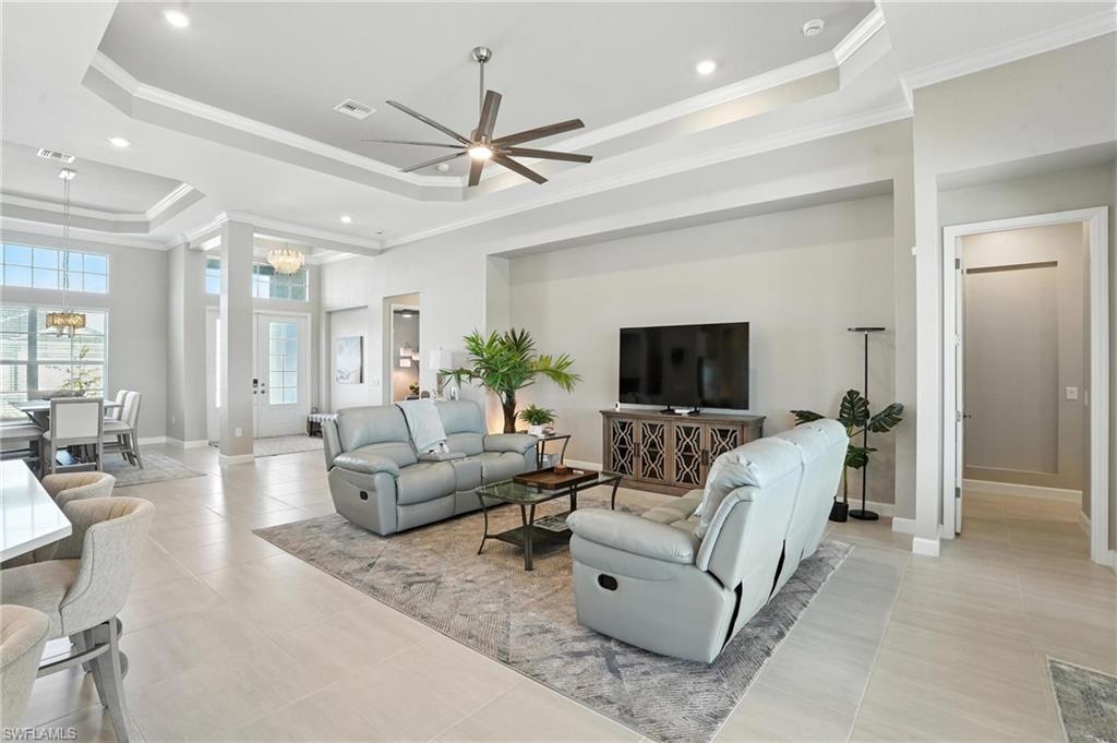 15027 Longs LN
