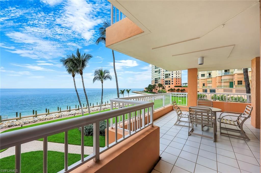 990 Cape Marco DR 208