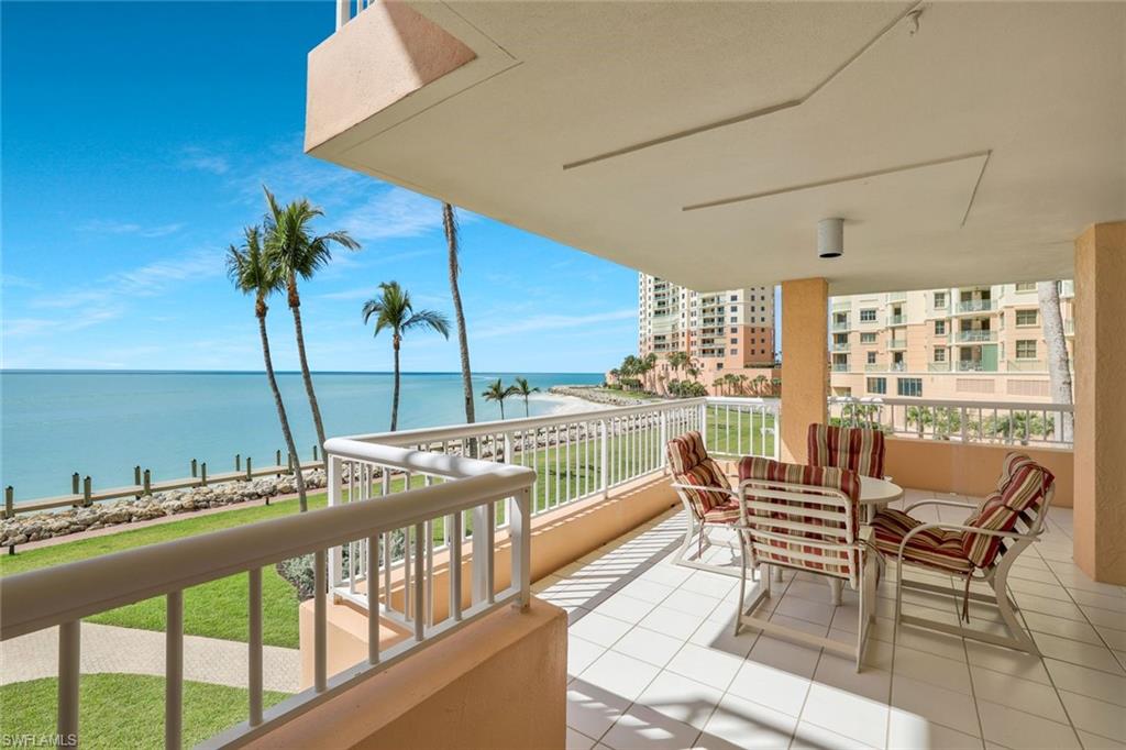 990 Cape Marco DR 208