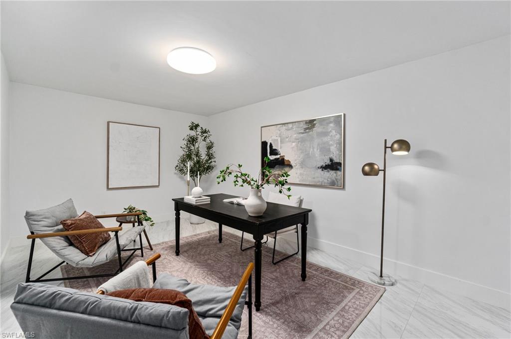 995 9th AVE S 4