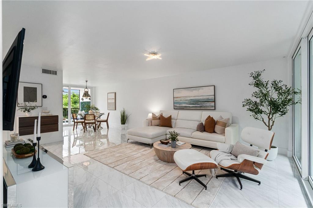 995 9th AVE S 4