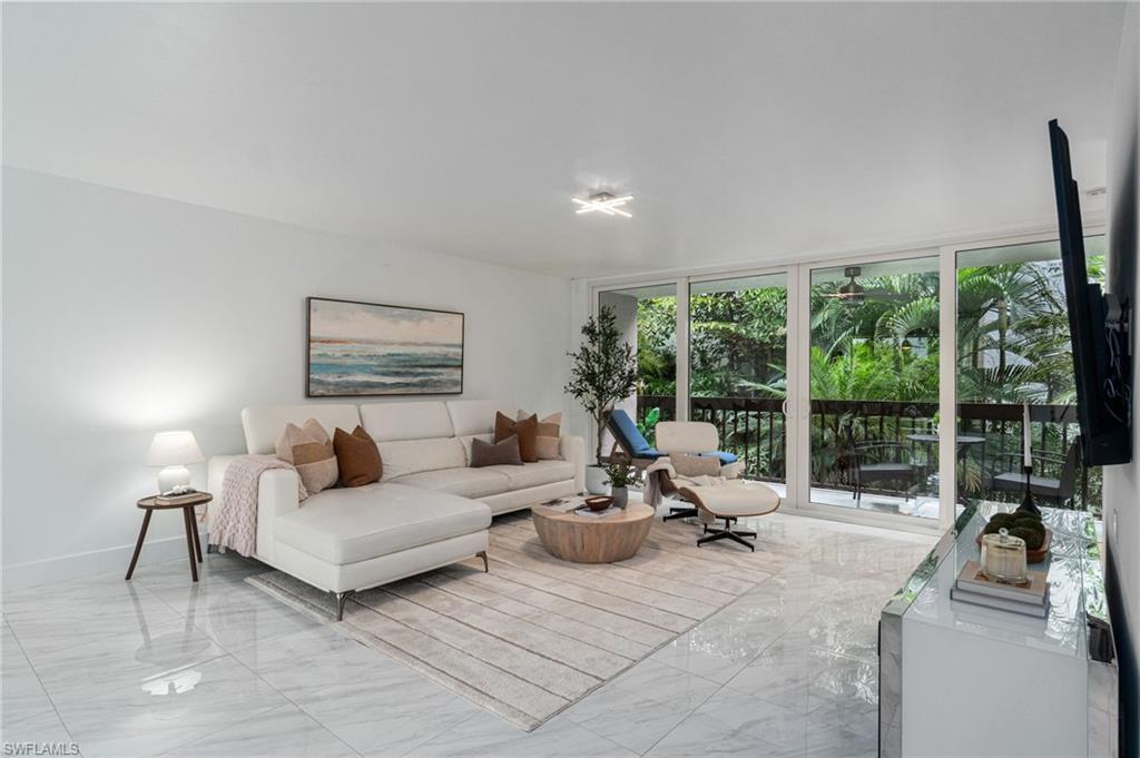 995 9th AVE S 4