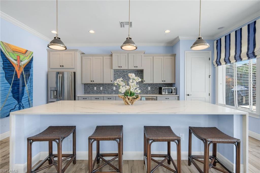2343 Sheen LN 405