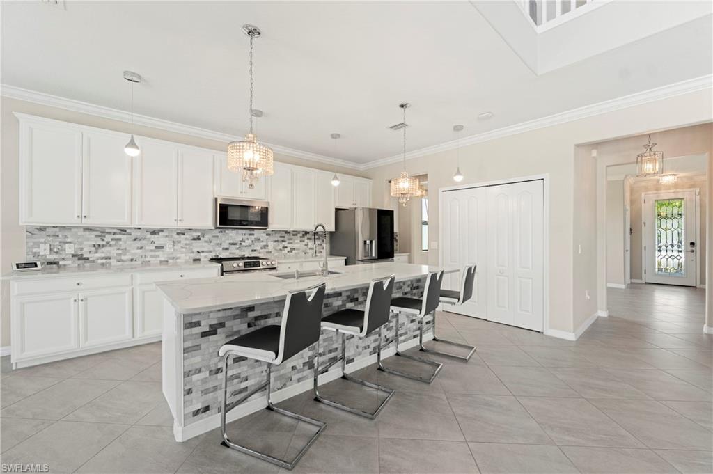 11905 Hickory Estate CIR