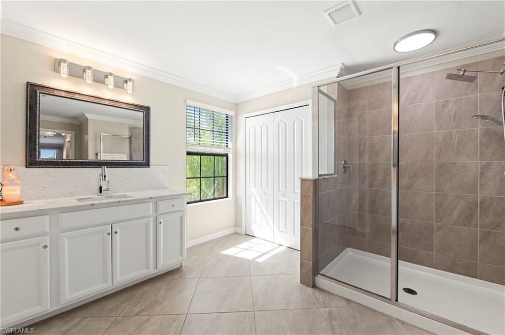 11905 Hickory Estate CIR