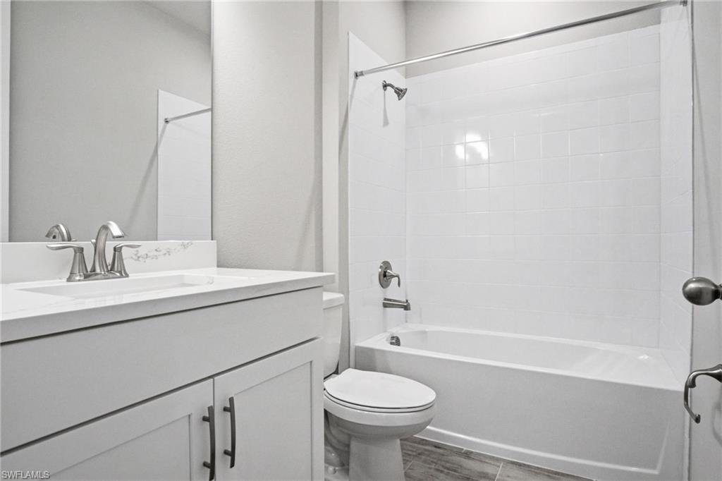 4596 Arboretum CIR 202