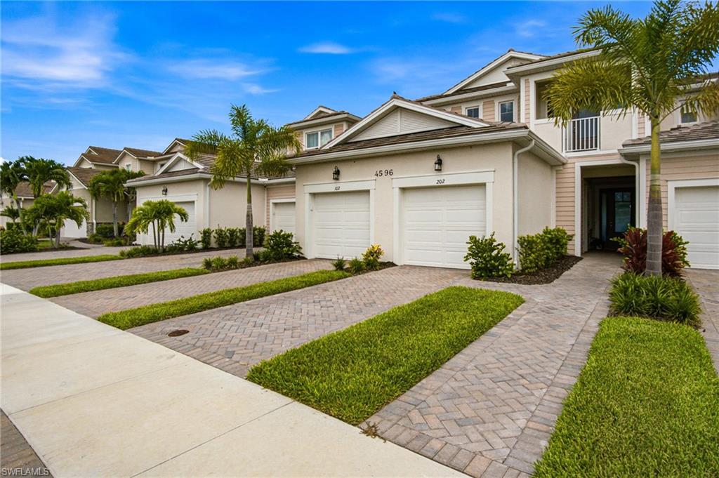 4596 Arboretum CIR 202