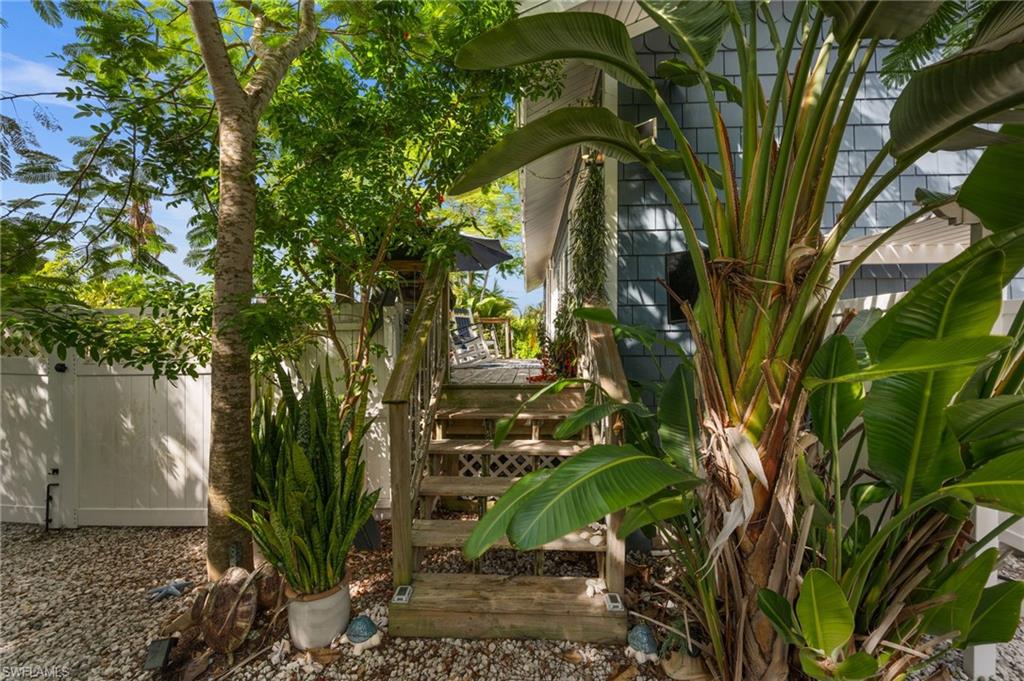 105 Hilo ST