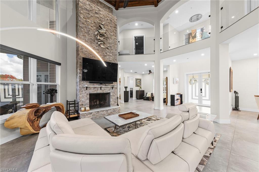 18130 Parkridge CT