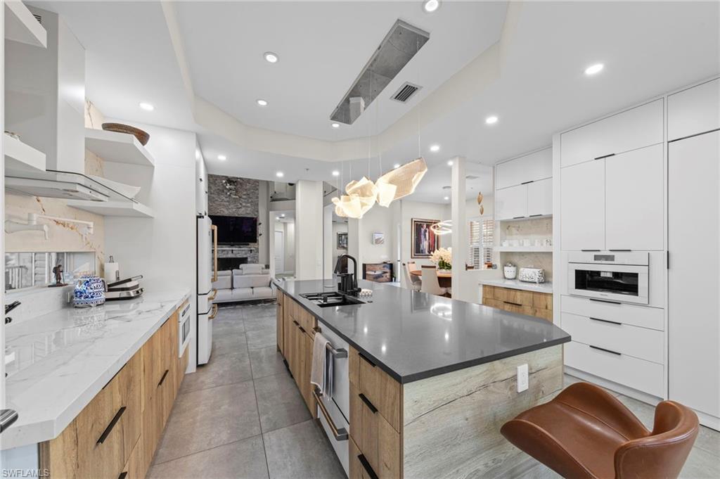 18130 Parkridge CT