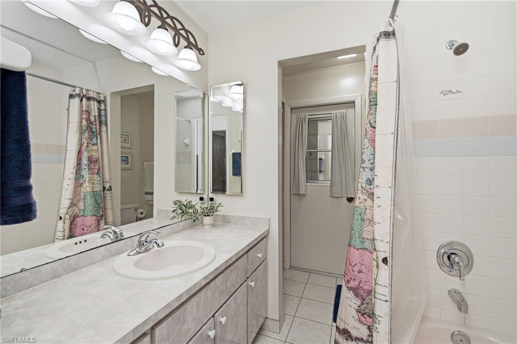 11365 Rabun Gap DR