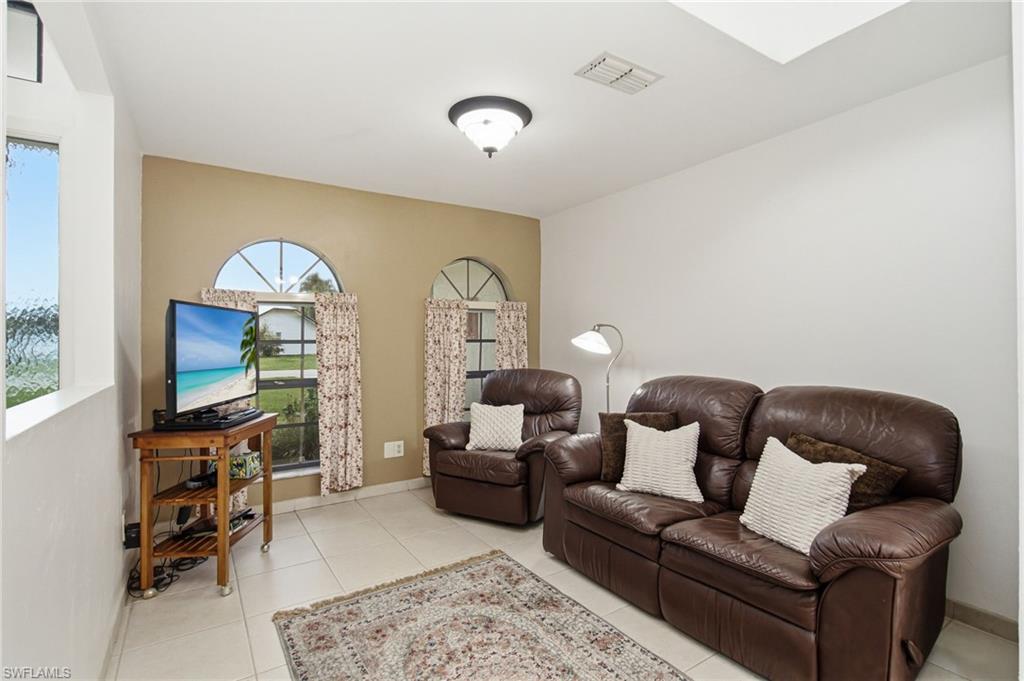 11365 Rabun Gap DR