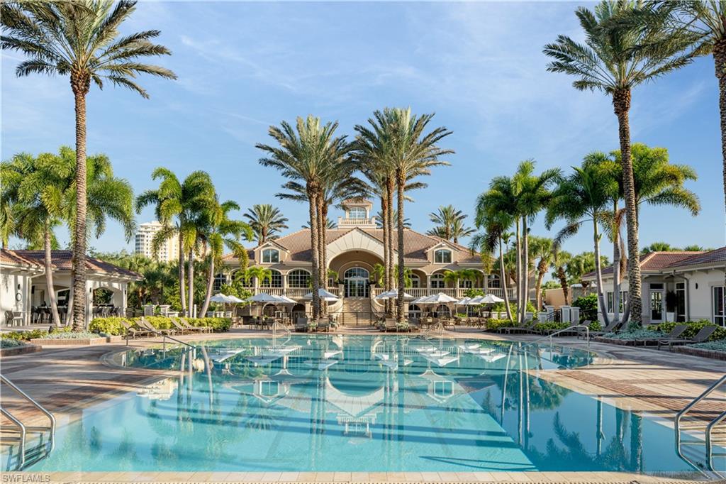4761 West Bay BLVD 106