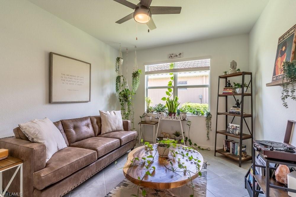 2645 Vine AVE