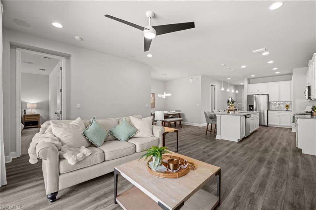 3849 Helmsman DR