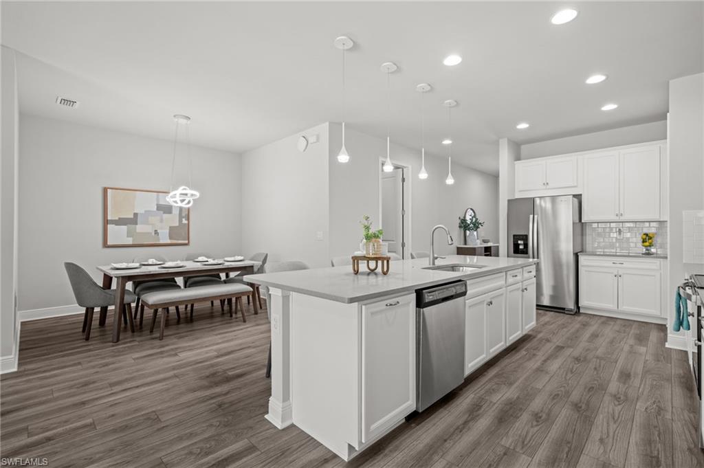 3849 Helmsman DR
