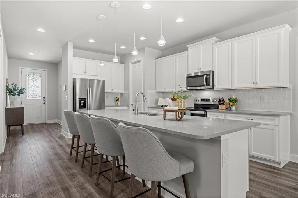 3849 Helmsman DR