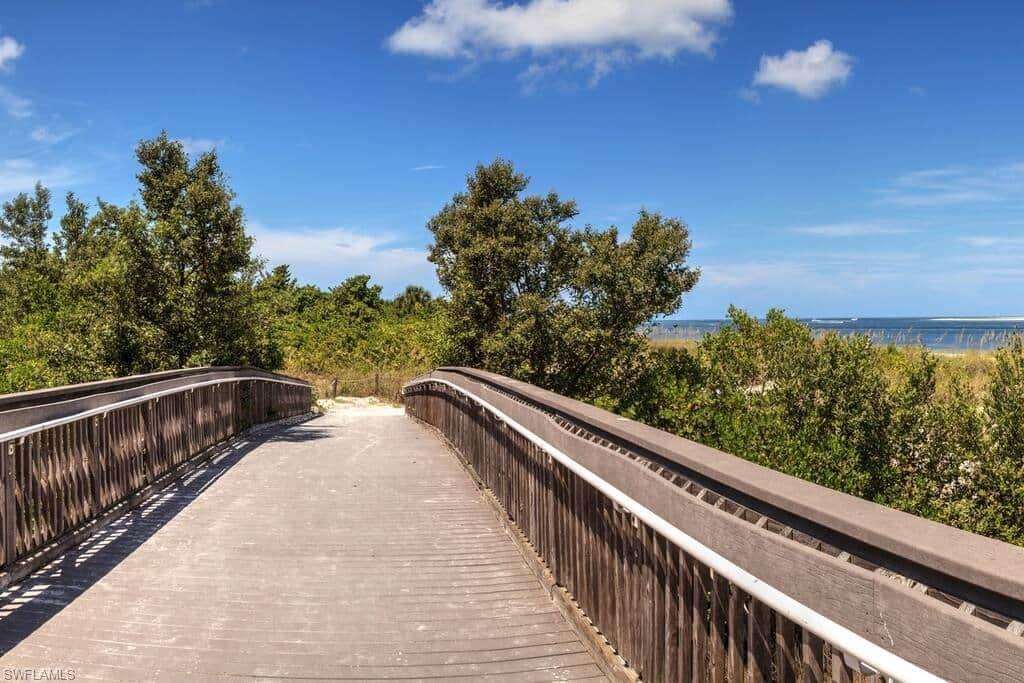 2555 Seychelles DR 402