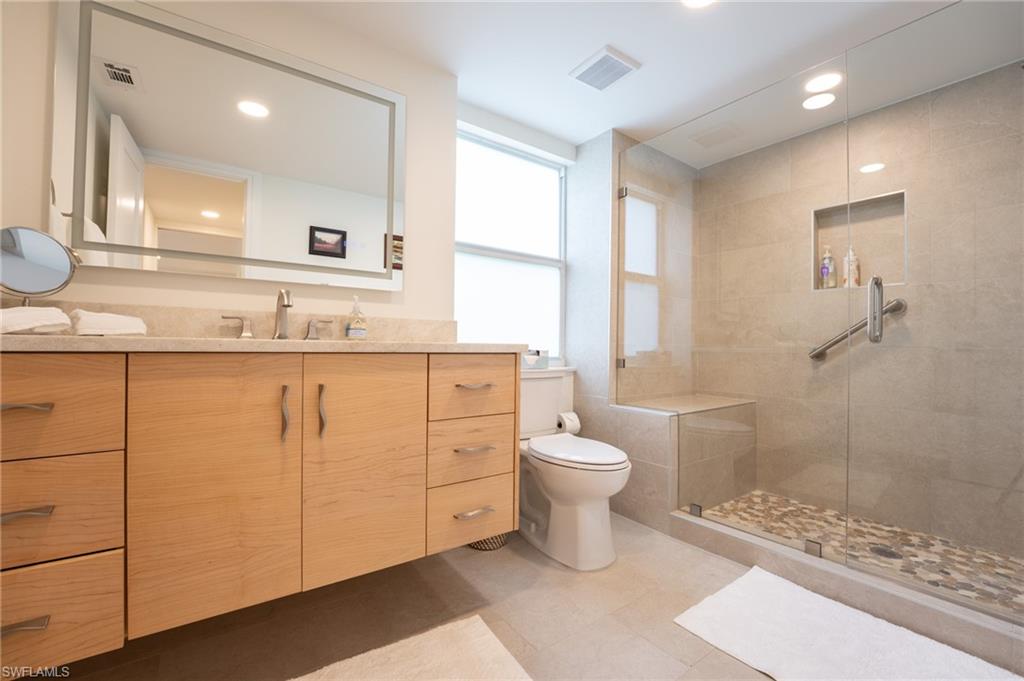 360 10th AVE S B100