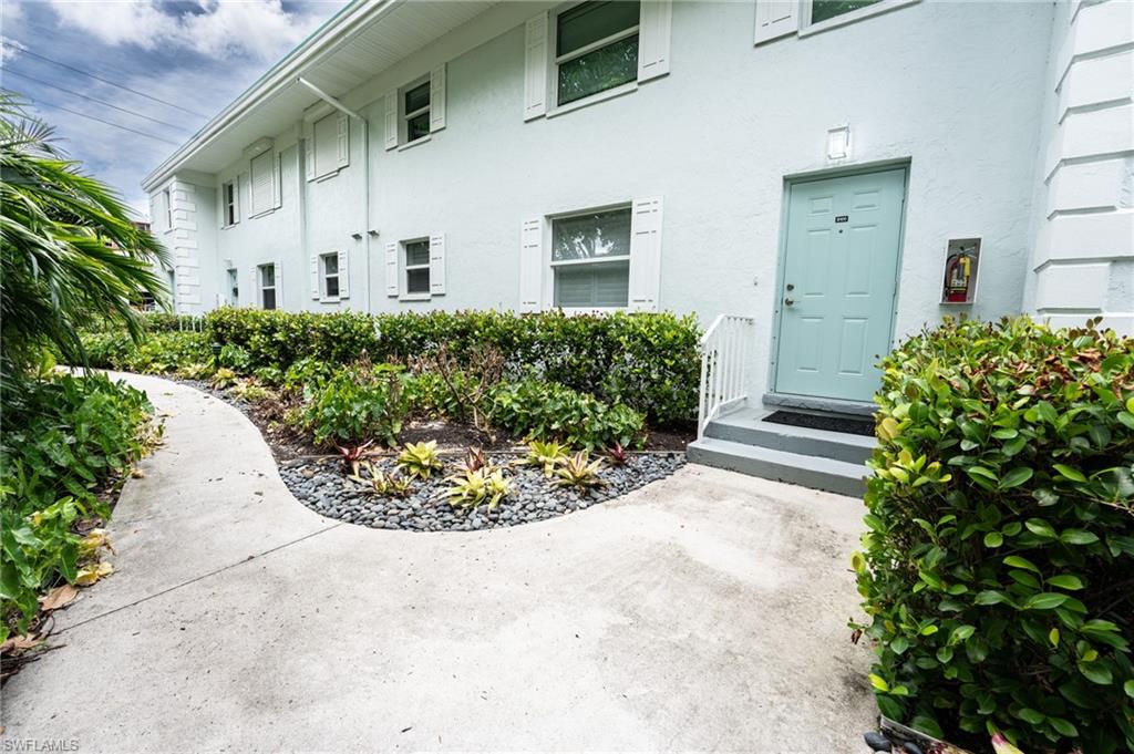 360 10th AVE S B100