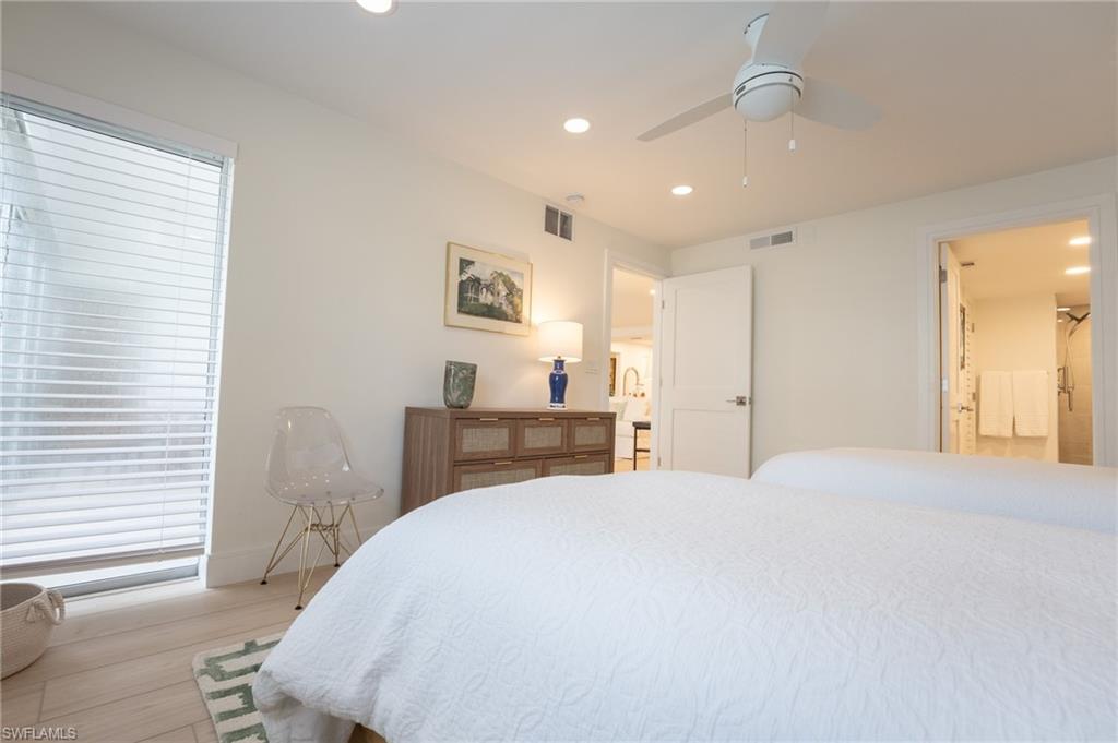 360 10th AVE S B100