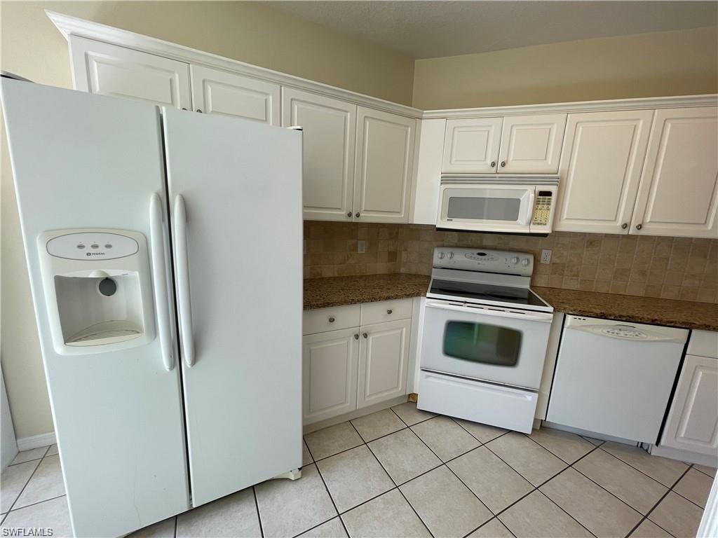 6368 Huntington Lakes CIR 102
