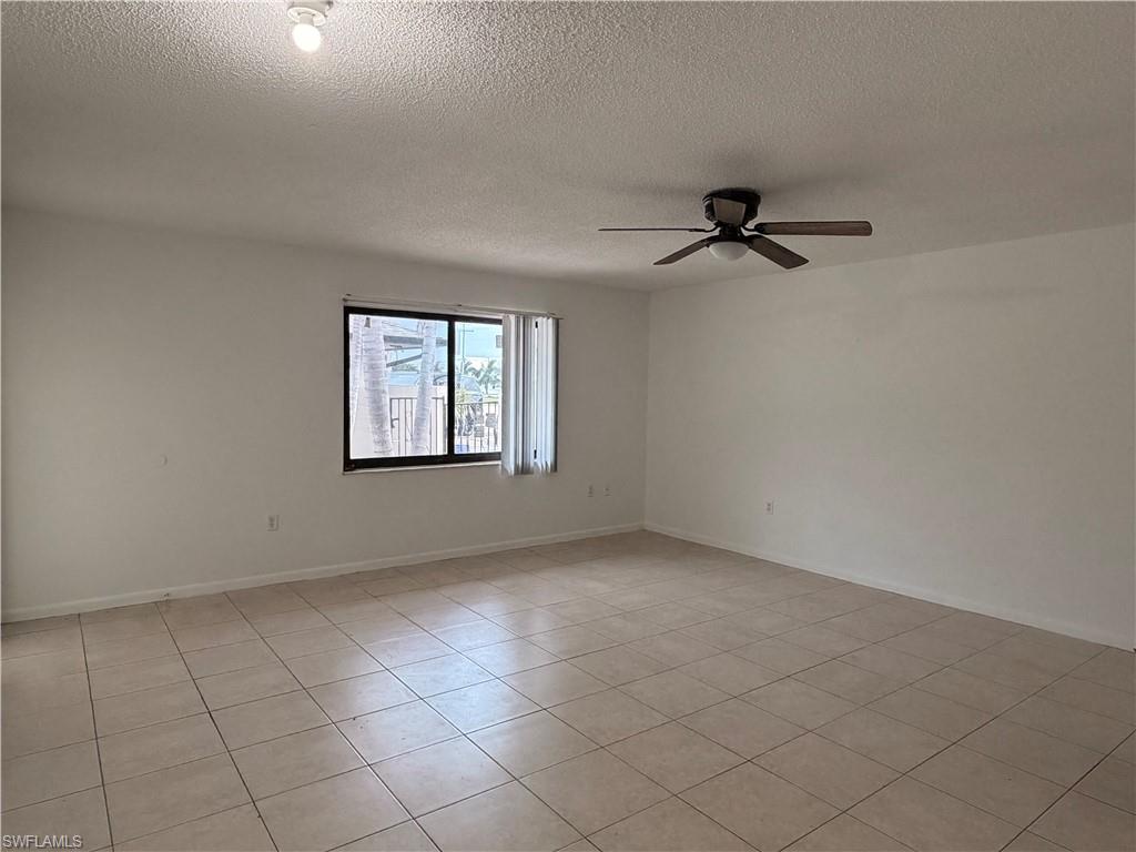 3318 Del Prado BLVD S