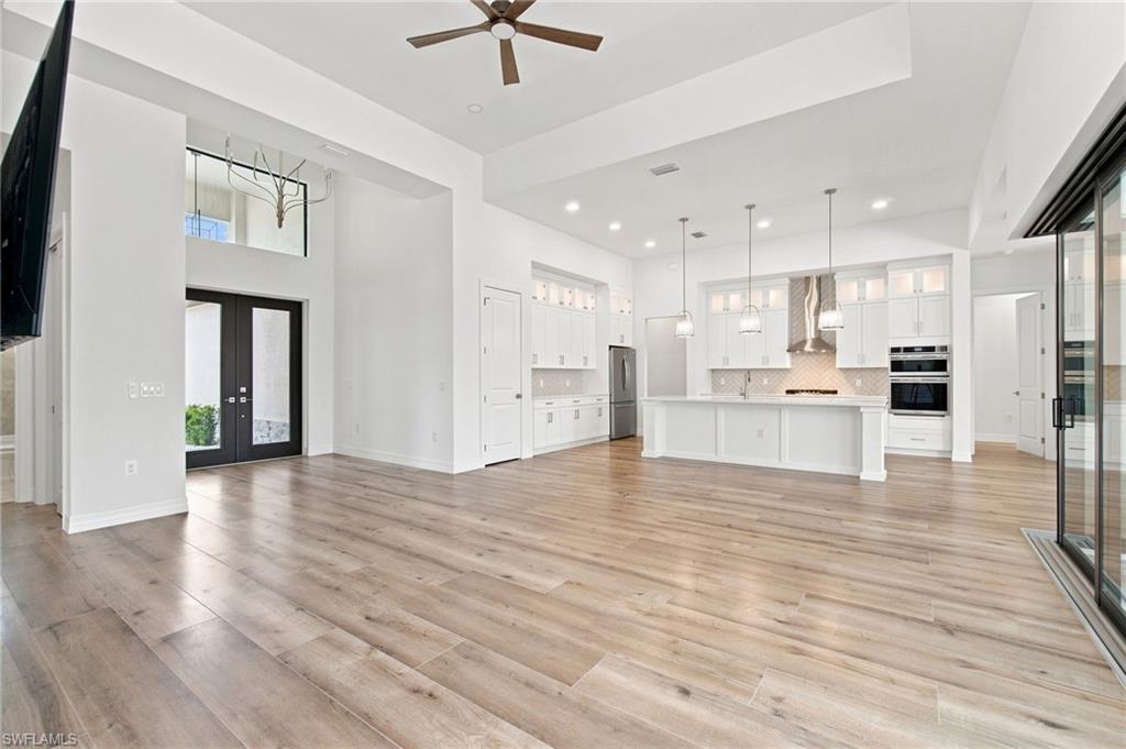 5322 Bayshore AVE