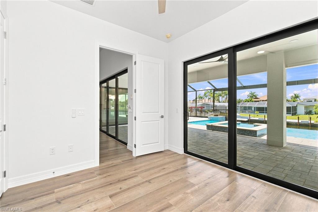 5322 Bayshore AVE