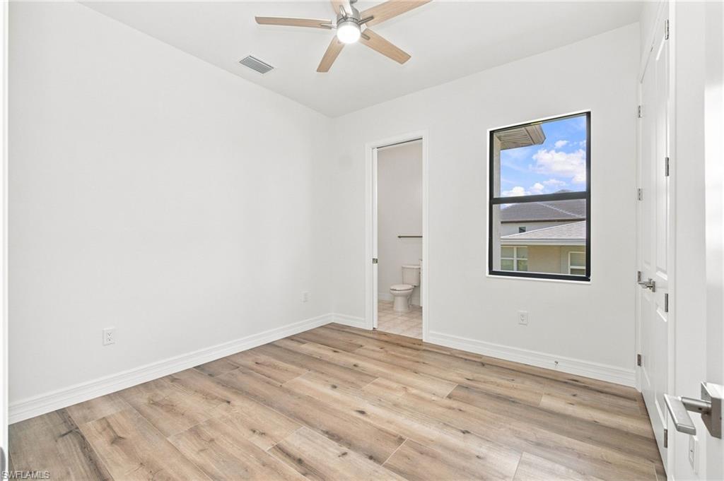 5322 Bayshore AVE