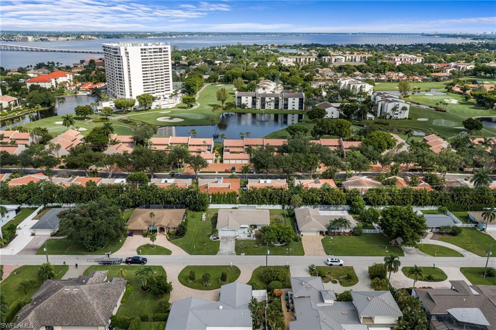 971 Town And River DR