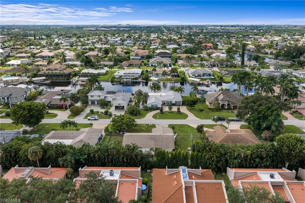 971 Town And River DR