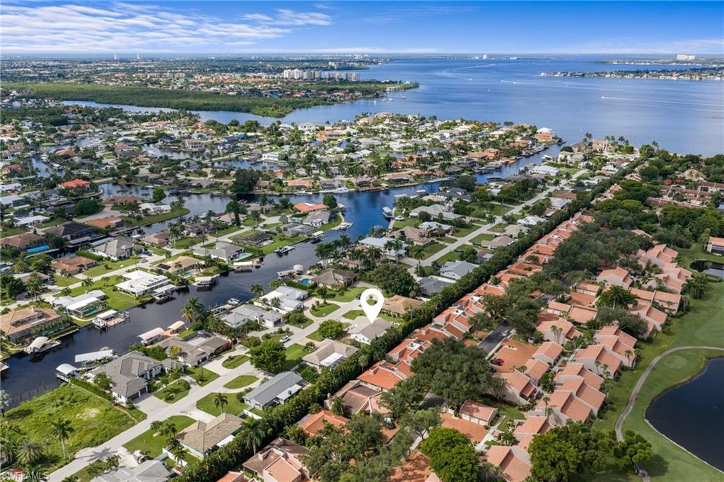 971 Town And River DR