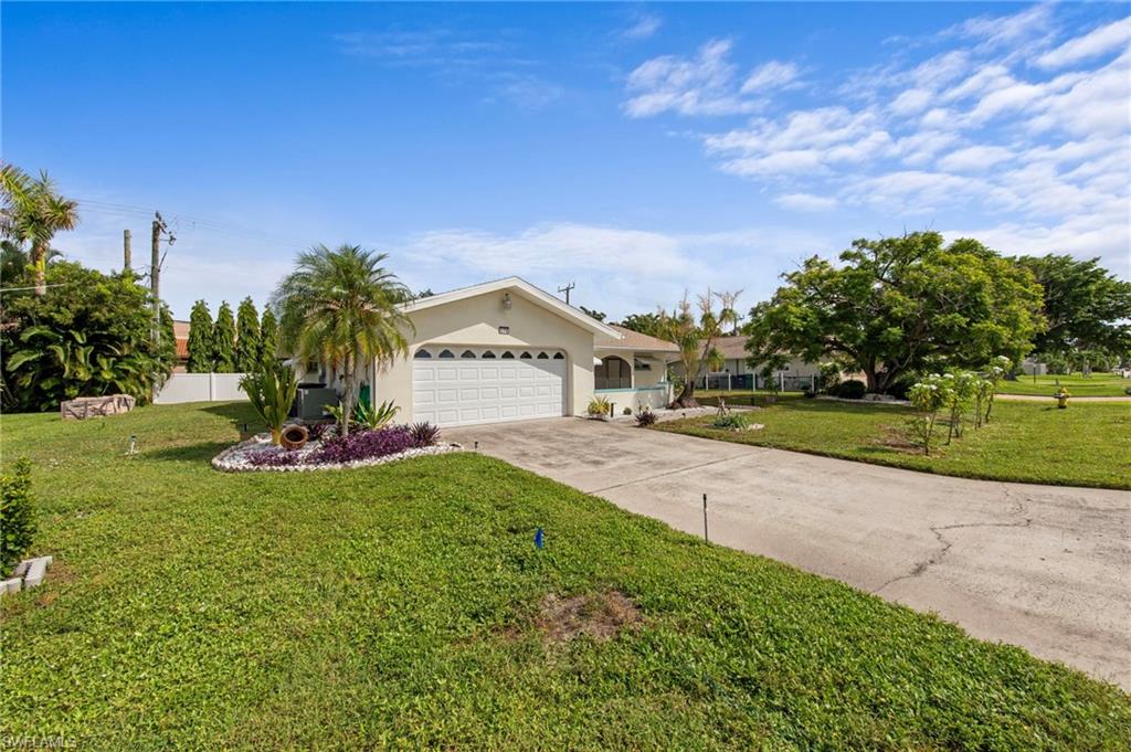 971 Town And River DR