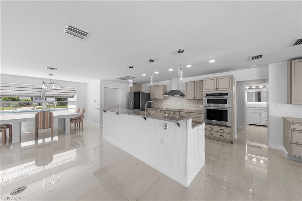 971 Town And River DR